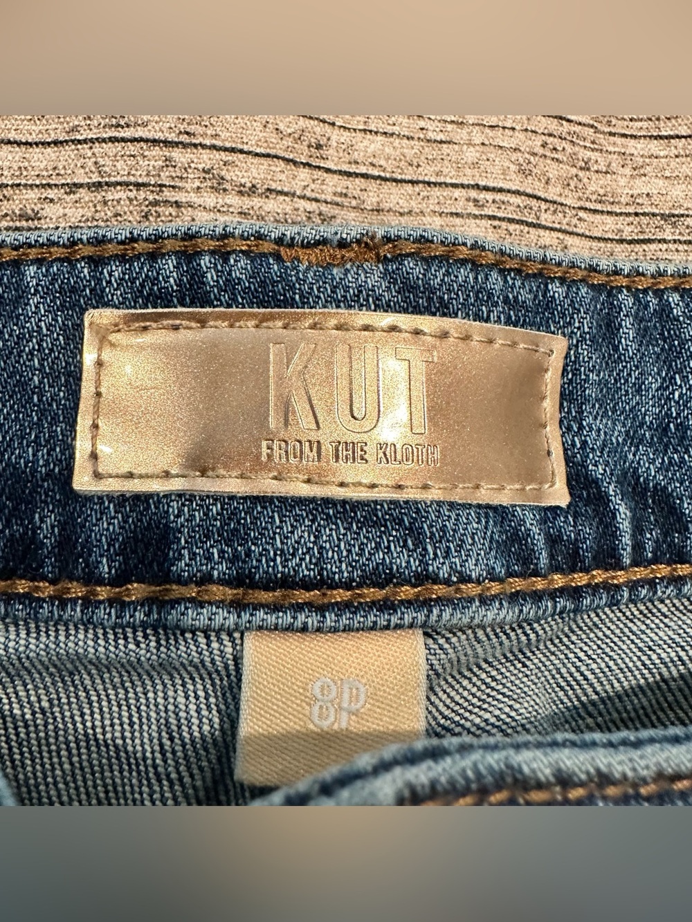 Kut from the Kloth Meg Fab Ab Wide-Leg Crop Jeans in Mid-Dark Blue Size 8P - Picture 6 of 10